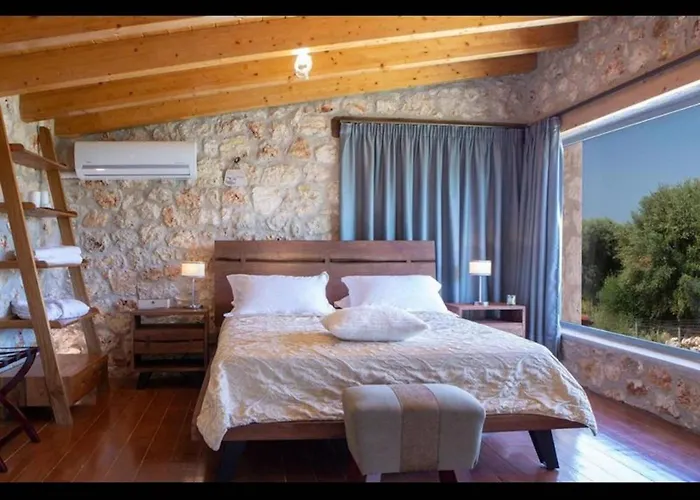 Del Mar Stone House Amuoso Bay Evgiros