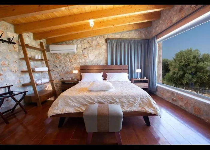 Del Mar Stone House Amuoso Bay 别墅