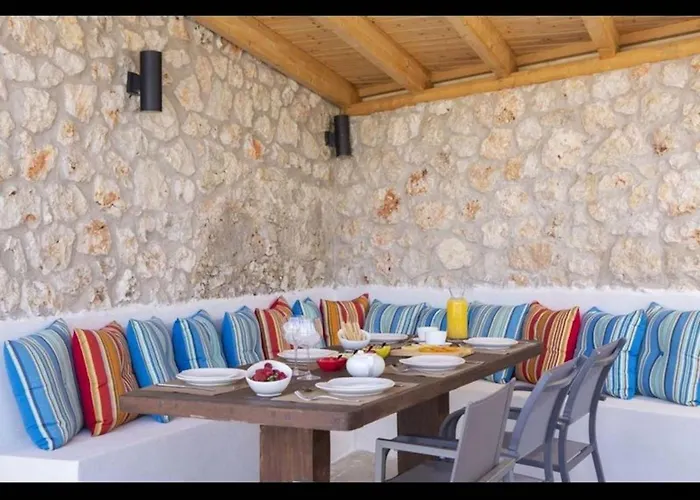Del Mar Stone House Amuoso Bay 别墅
