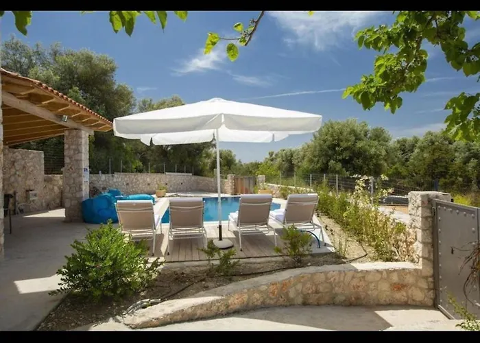 Del Mar Stone House Amuoso Bay 别墅